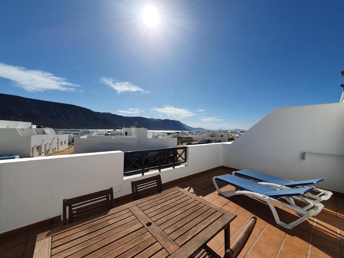 Apartamentos Graciosamar Caleta de Sebo Eksteriør bilde