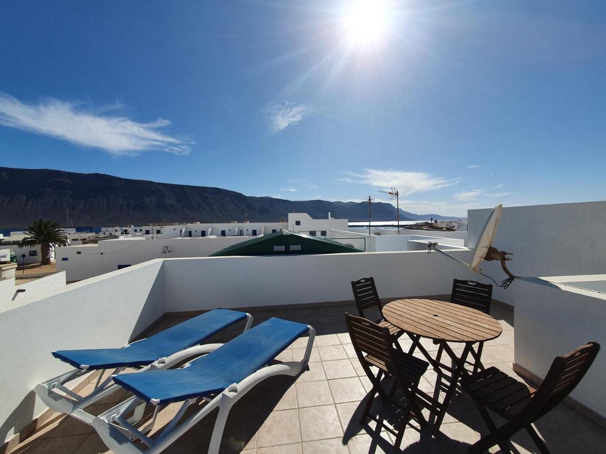Apartamentos Graciosamar Caleta de Sebo Eksteriør bilde