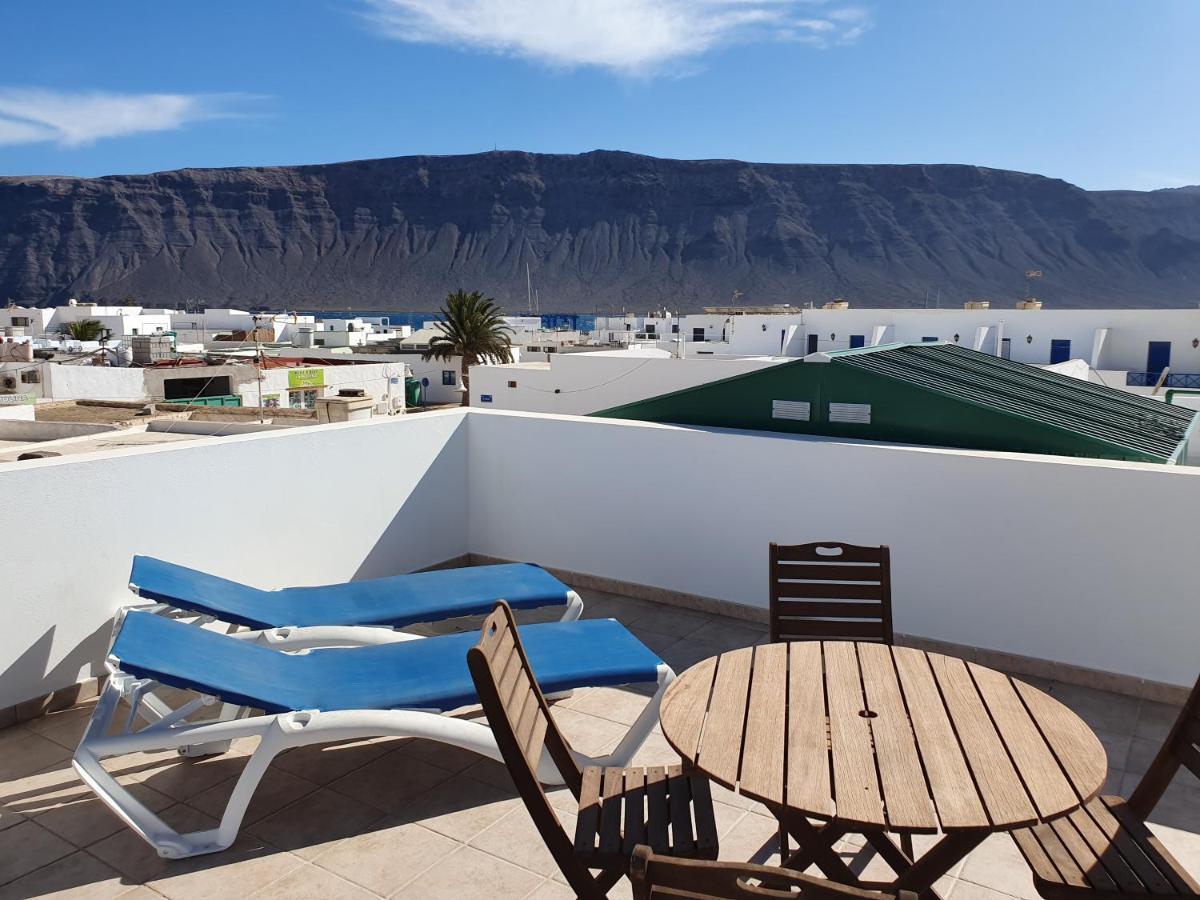 Apartamentos Graciosamar Caleta de Sebo Eksteriør bilde